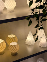 Last inn bildet i Galleri-visningsprogrammet, PureDesigns Swirl telysholder vintertre samling