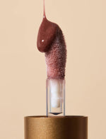 Last inn bildet i Galleri-visningsprogrammet, Produktbilde av "Leppeolje Farget", applikator med brun nyanse.
